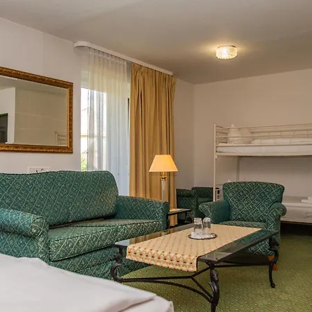 Отель Alpenhotel Gastager